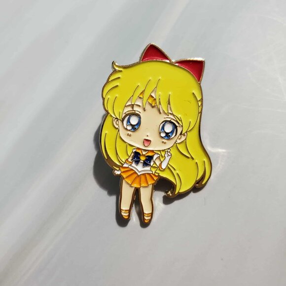 ✨2/$15 - Chibi Sailor Venus Enamel Pin - Picture 1 of 1
